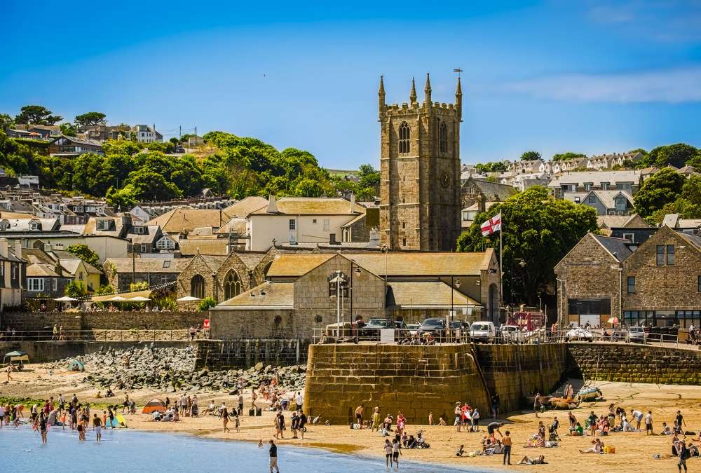 Cornwall Shines as One of the UKs Top Travel Destinations in 2026